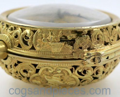 Gold repousse repeater