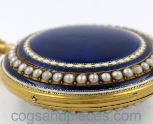 Gold & enamel, Dwerrihouse