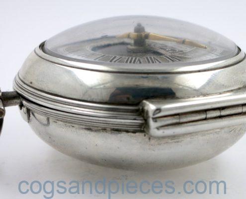 Retrograde wandering hour dial