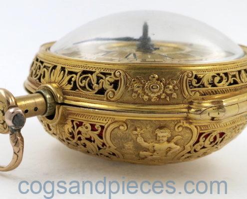 Gold repousse repeater