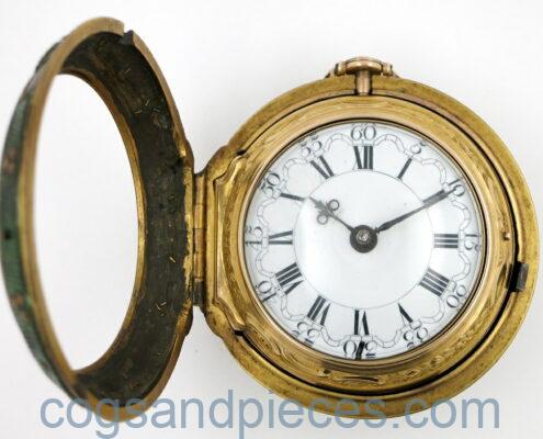 Gold repousse verge