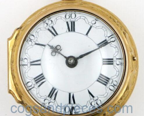 Gold repousse verge