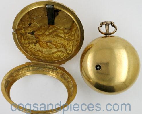 Gold repousse verge