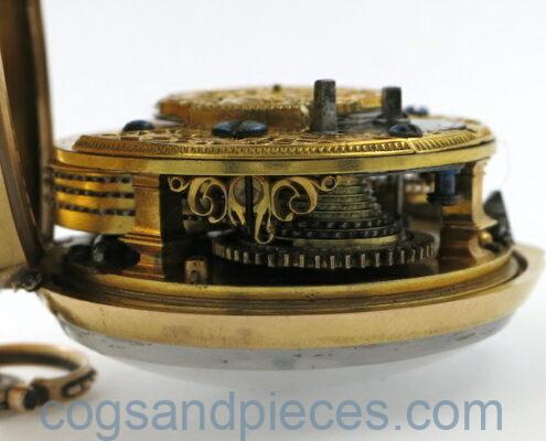 Gold repousse verge