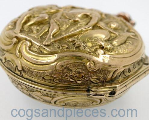 Gold repouse pair verge