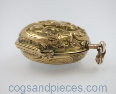 Gold repouse pair verge