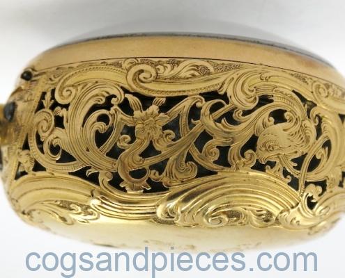 Gold repousse half quarter repeater