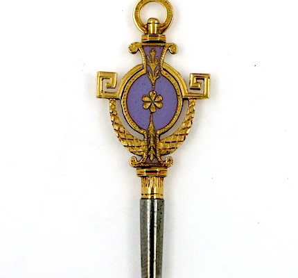 Antique Gold/Enamel Watch Key
