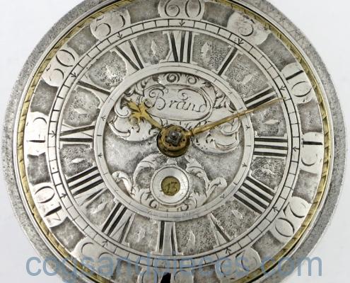 mock pendulum with calendar