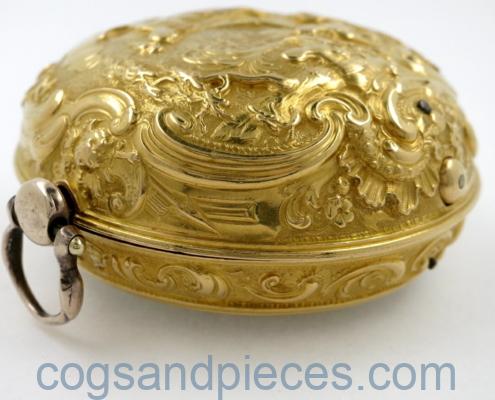17thc. gold repousse single handed verge
