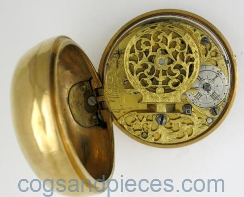 17thc. gold repousse single handed verge