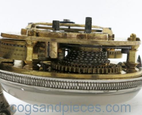 Paris repousse pair case