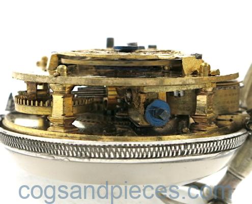 Paris repousse pair case